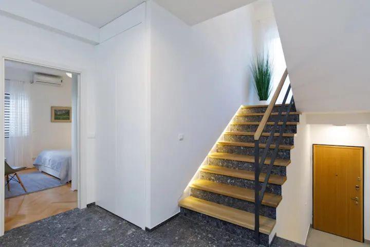 Apartment & Rooms Nugal מאקרסקה מראה חיצוני תמונה